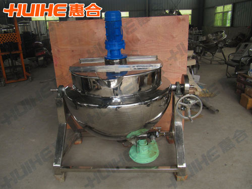 采用鼓風(fēng)機燃?xì)鈯A層鍋圖片展示